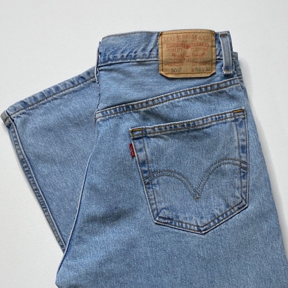 Levi's Other - LEVI’S 505 Regular Fit Men’s Jeans 34/32
